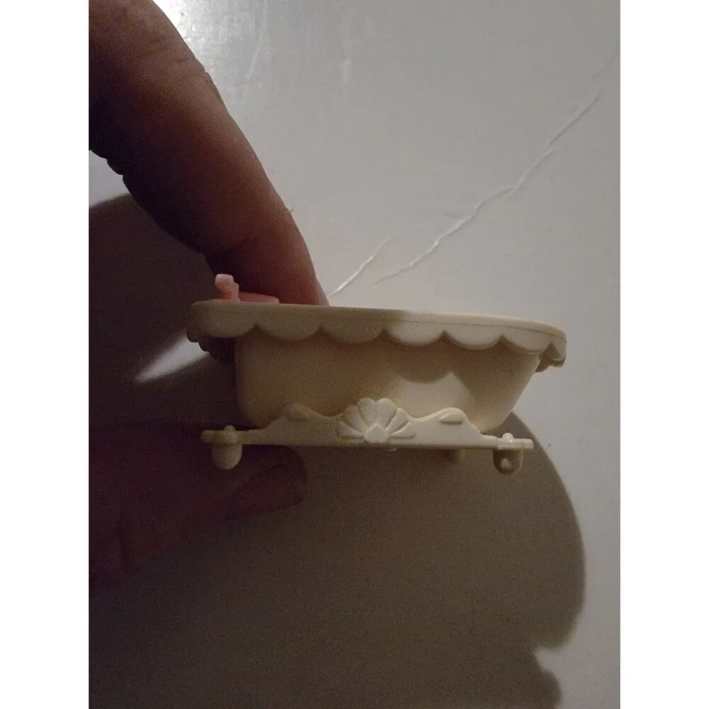 Fisher Price Precious Places Replacement Piece 80s Vintage Doll House Bath Tub